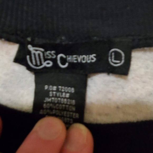 A Floral sweater - Picture 3 of 4